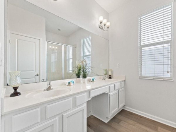 Luxury 8_bedroom Orlando Retreat - Perfect for Family Gatherings